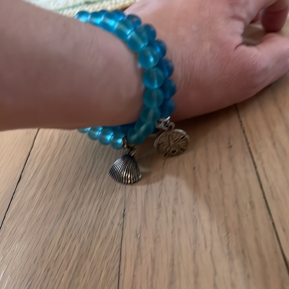 ⭐️Host Pick ⭐️ Sea Glass Bracelets with shell and sand dollar charms - Picture 2 of 4